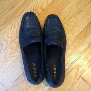 Vionic sellah size 9